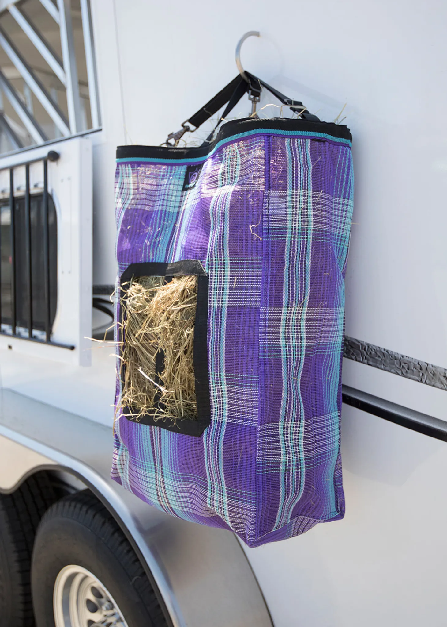 Kensington™ 2-Flake Hay Bag