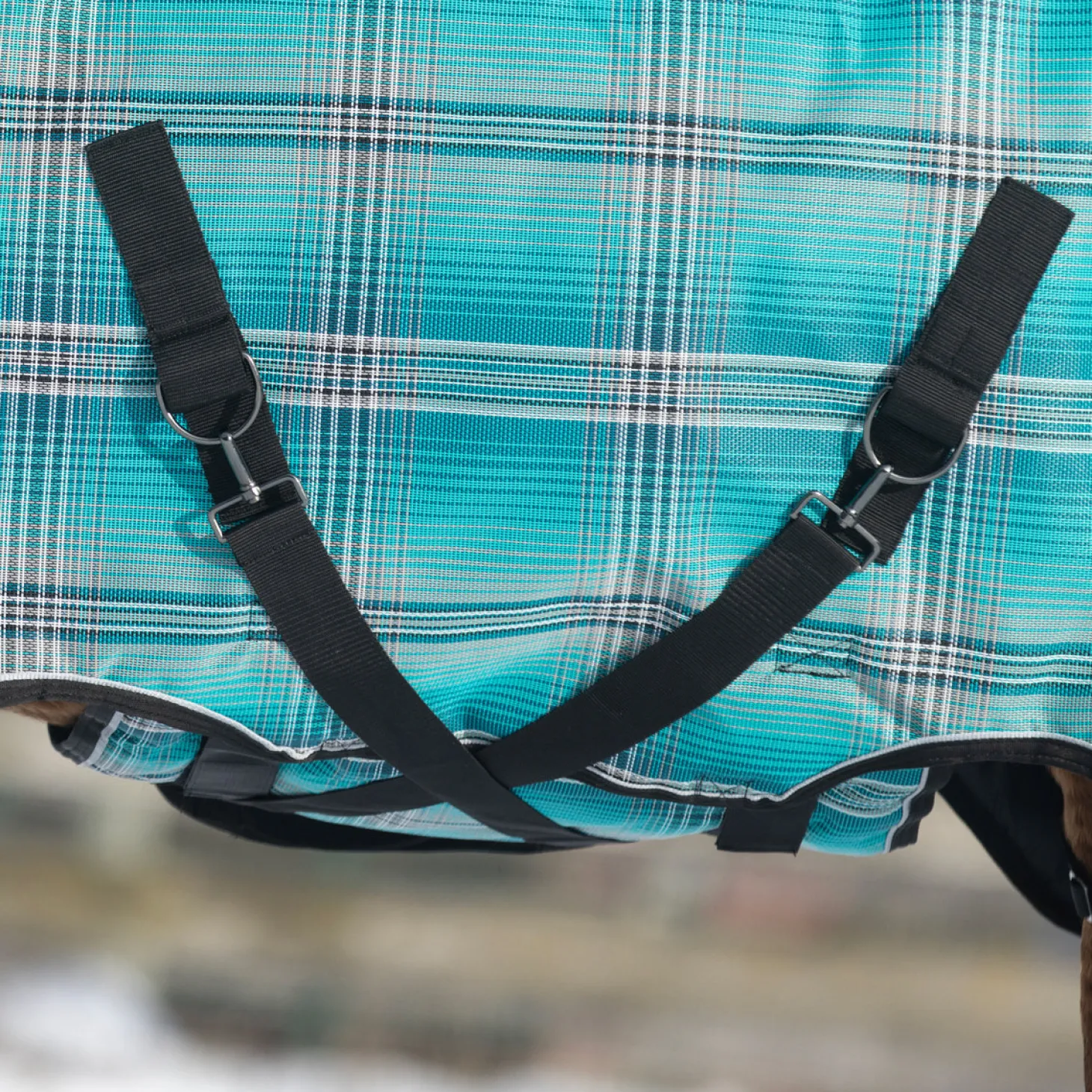 Kensington™ SuperMesh 180 Gram Medium-Weight Turnout Blanket