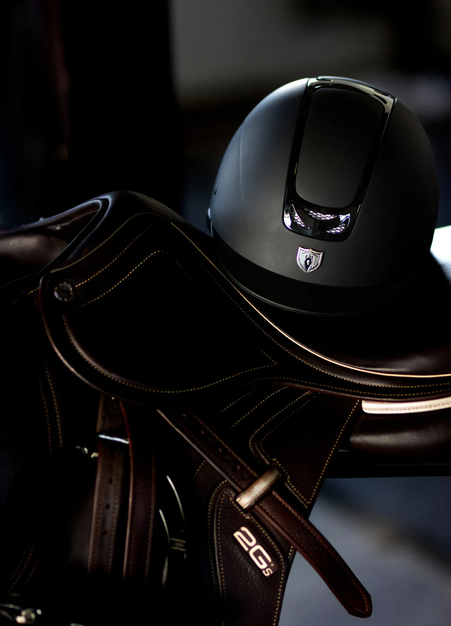 Tipperary™ Royal Helmet