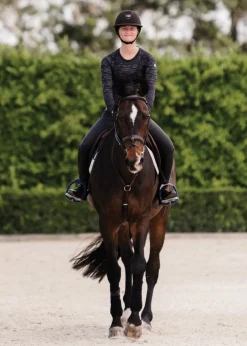 TKEQ Ladies’ Kennedy Seamless Long Sleeve Top