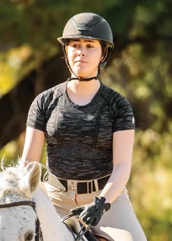 TKEQ Ladies’ Kennedy Seamless Short Sleeve Top