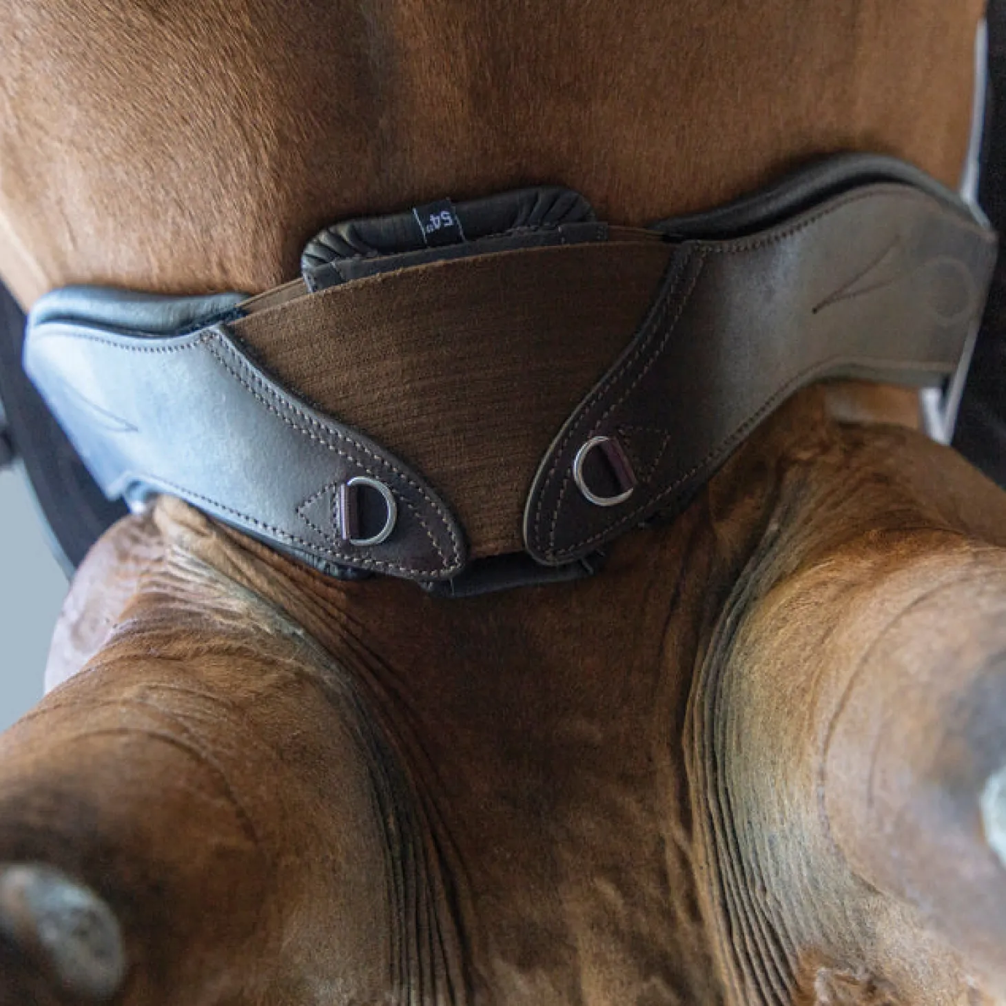 Total Saddle Fit StretchTec Shoulder Relief Dressage Girth™ with Leather Liner