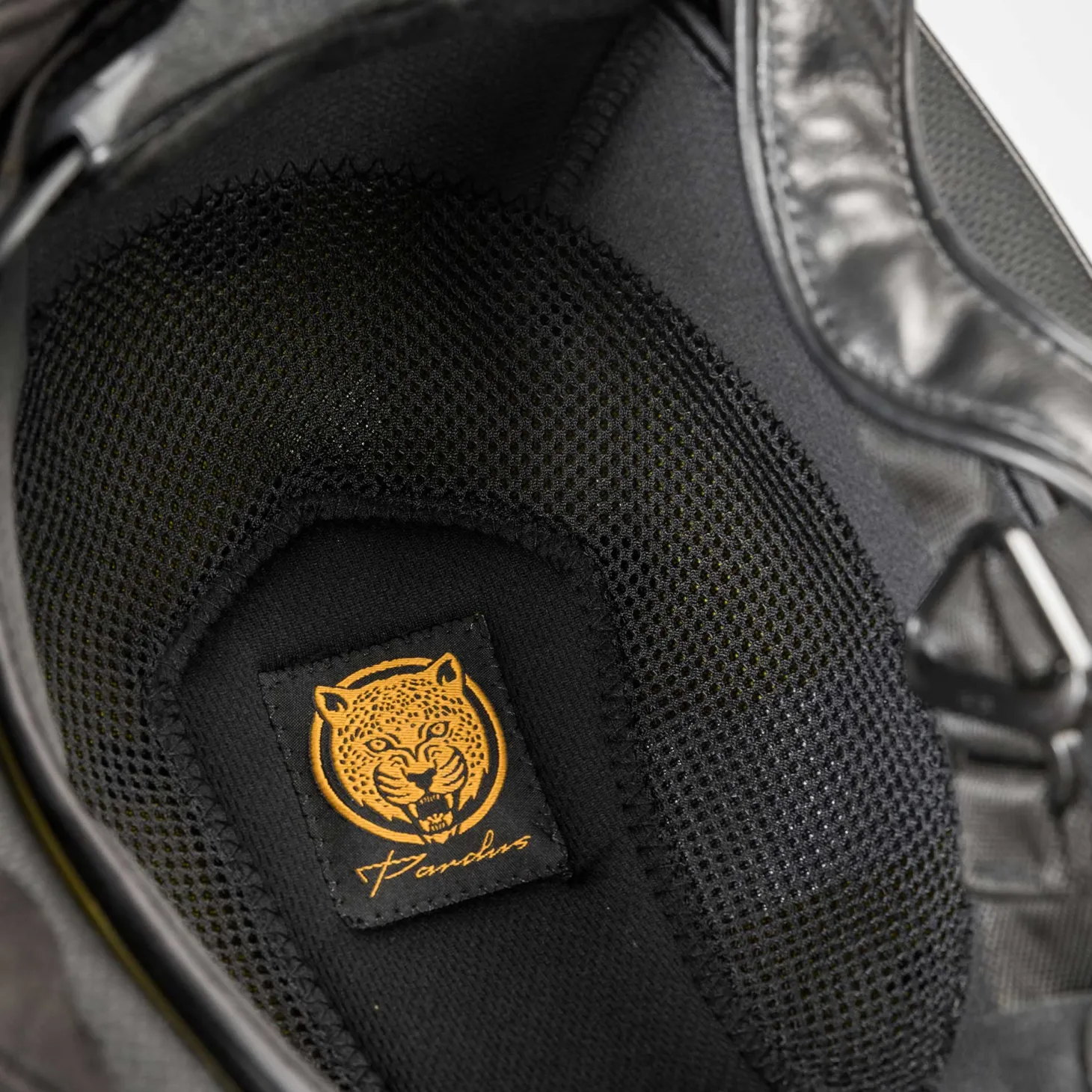 Trauma Void™ Pardus Smooth Top Riding Helmet with MIPS® & Dial-Fit System