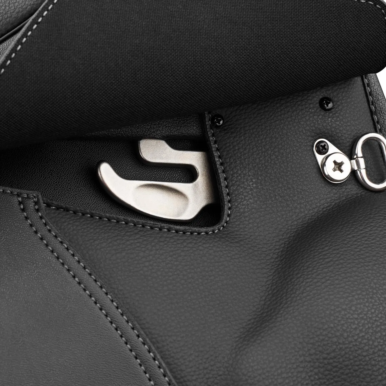 Wintec 500 Dressage Saddle with HART